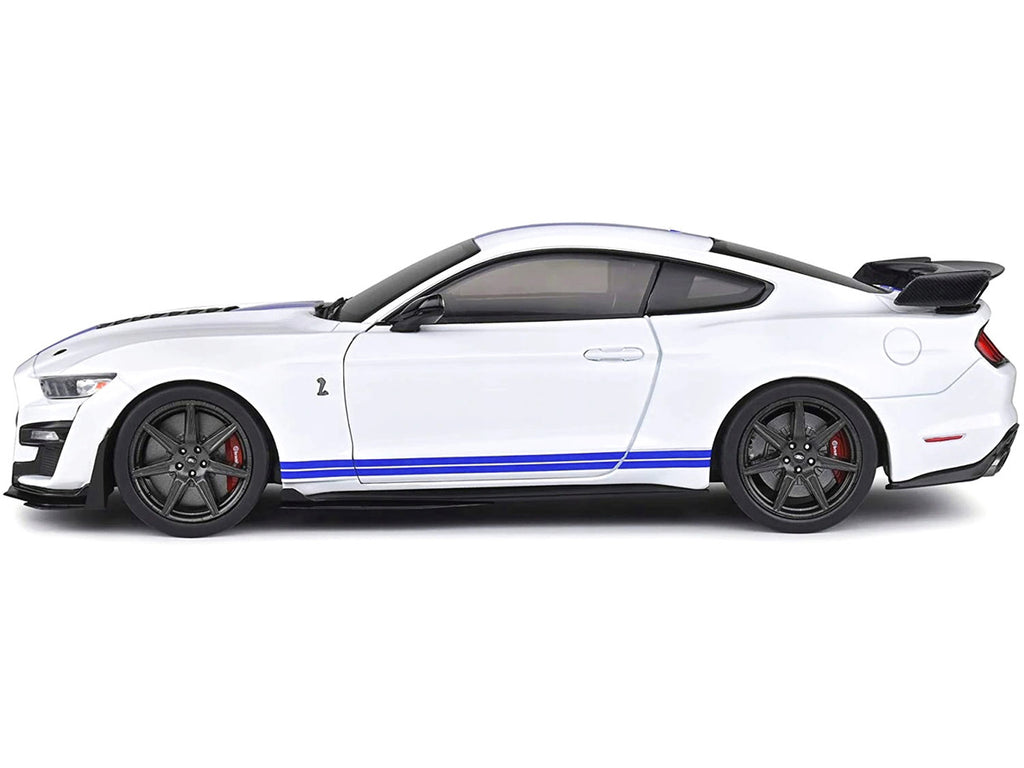 2020 Ford Mustang Shelby GT500 White with Blue Stripes "Special Edition" 1/18 Diecast Model Car by Maisto